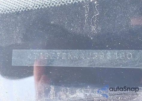 2004 Toyota Camry Le/Xle/Se from USA, damaged, VIN 4T1BE32K44U293180